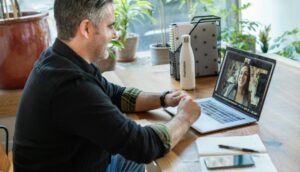 Linkedin Sales Solutions Be5aVKFv9ho Unsplash Scaled E1763381952816 300x172